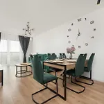 Stylowy Z Widokiem Browary Wroclawskie By Renters Prestige Apartman