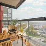 Stylowy Z Widokiem Browary Wroclawskie By Renters Prestige Apartman *