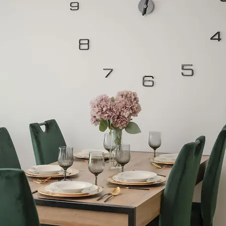 Stylowy Z Widokiem Browary Wrocławskie By Renters Prestige Apartament *